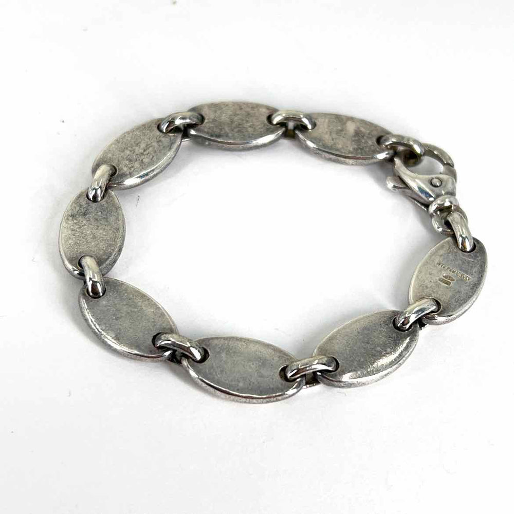TIFFANY & CO. Bracelet Tiffany & Co Sterling Silver Oval Link Bracelet - Elegant and Timeless Jewelry Piece