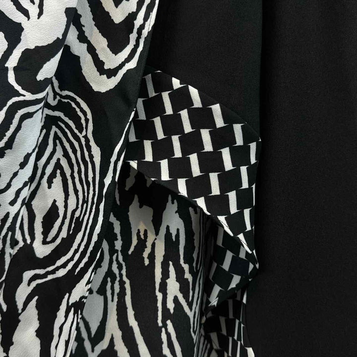 DIANE vonFURSTENBERG Dress Black & White / 12 DIANE vonFURSTENBERG Long Sleeve ZEBRA Women's Dresses Women Size 12 Dress