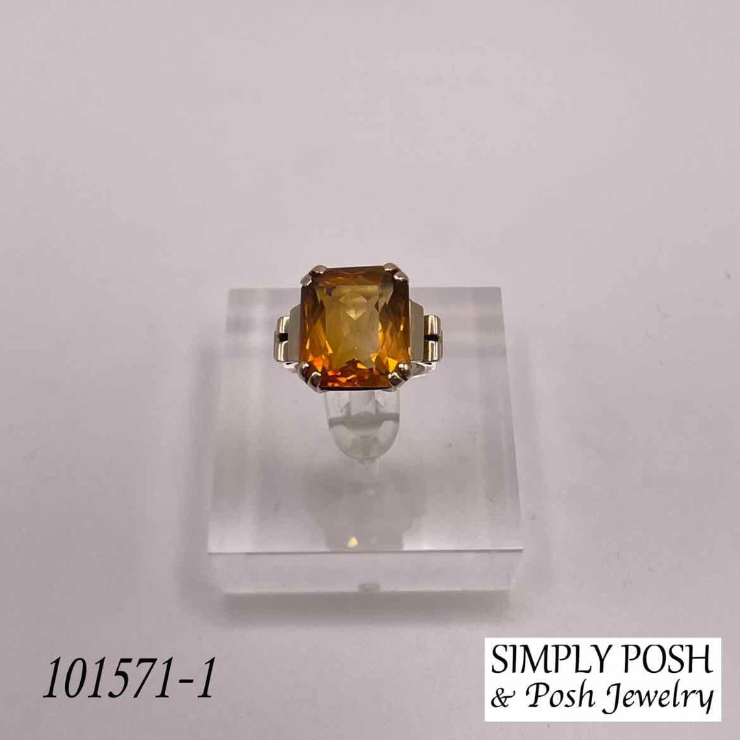 Posh Resale Ring 10 KY YELLOW GOLD CITRINE RING