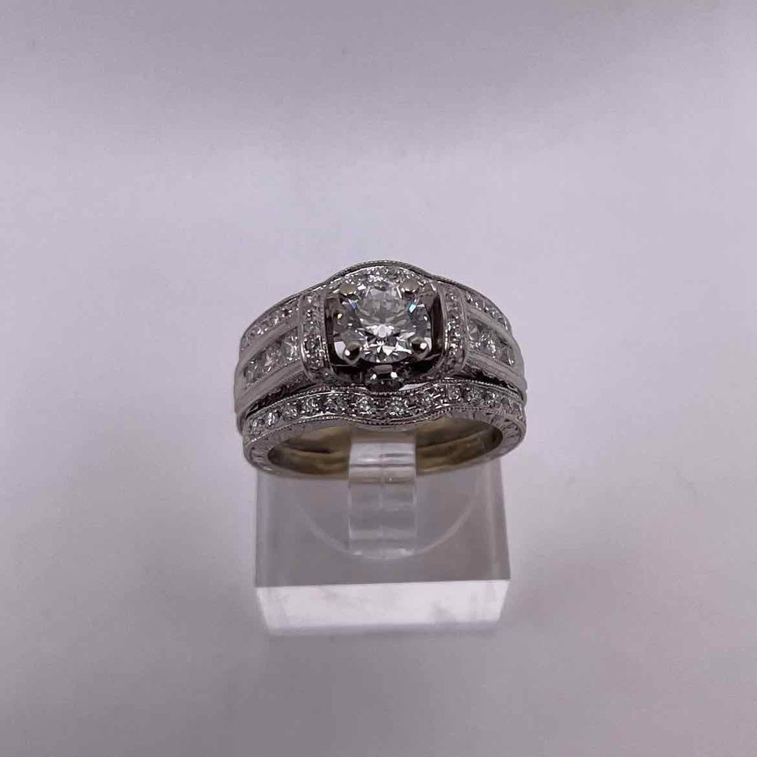 Posh Resale Ring 14KW WHITE GOLD WEDDING SET RING Size 5.5