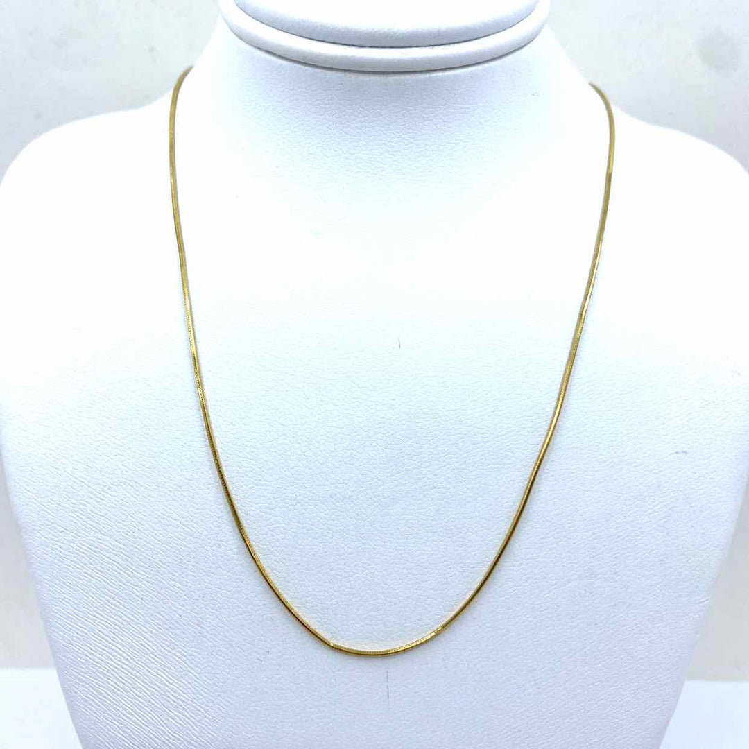 Simply Posh Consign Necklace Necklace