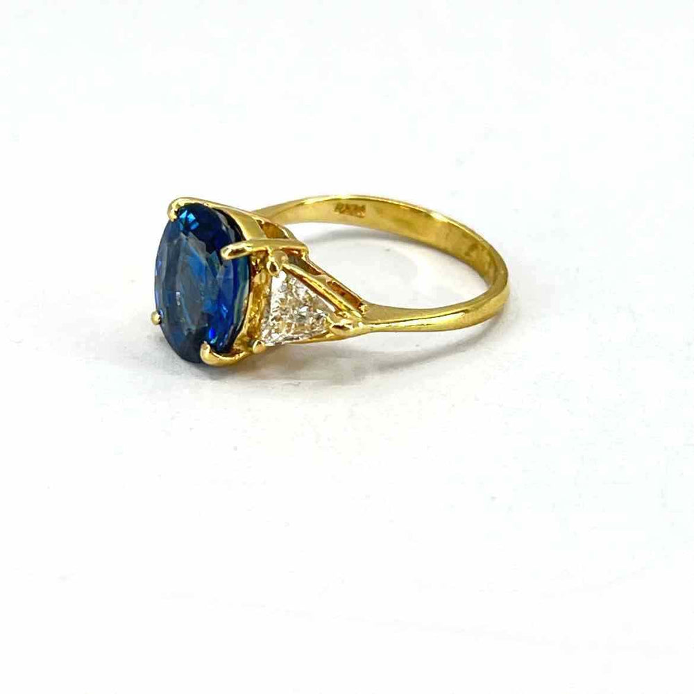 Simply Posh Consign Ring 14K Yellow Gold 4. ct Blue oval Sapphire Women's Rings 6 Ring