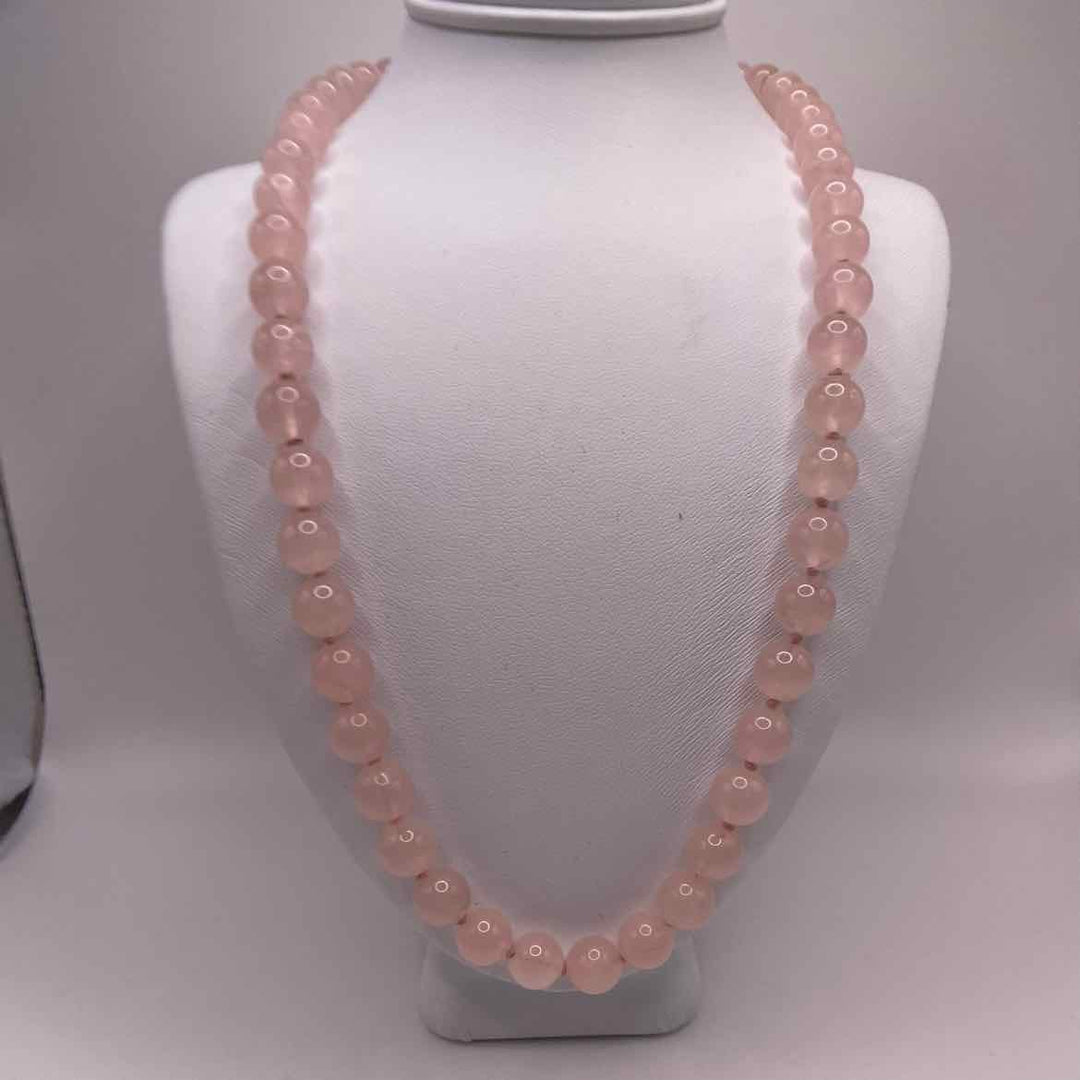 simplyposhconsign Necklace ROSE QUARTZ BEADED NECKLACE