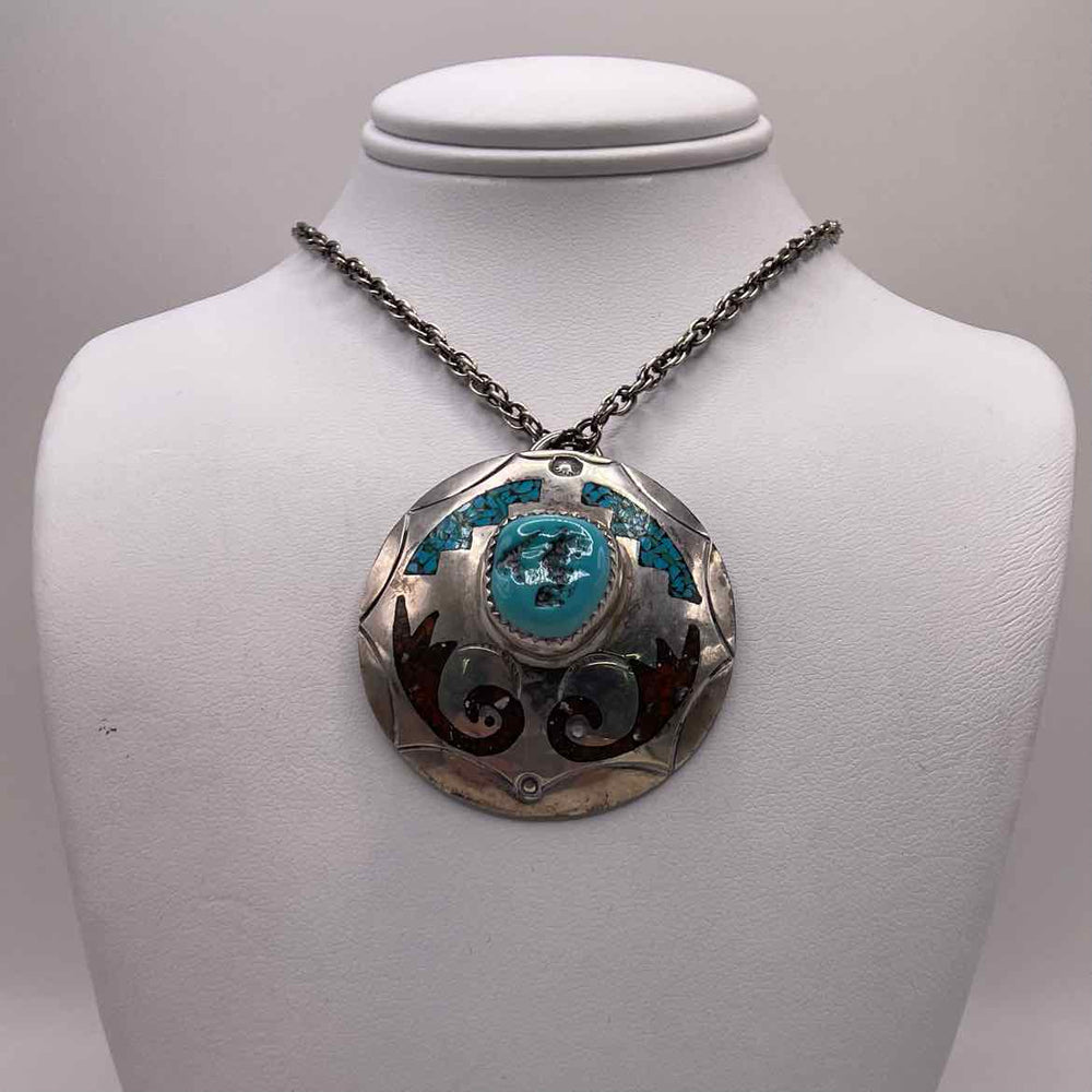 simplyposhconsign Necklace STERLING SILVER NATIVE AMERICAN CIRCLE PENDANT W/ TURQUOISE