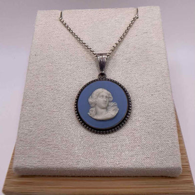 simplyposhconsign Necklace STERLING SILVER WEDGEWOOD BLUE CAMEO NECKLACE
