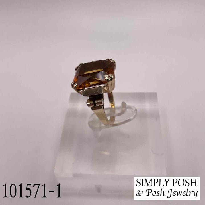 simplyposhconsign Ring 10K YELLOW GOLD CITRINE RING Size 5