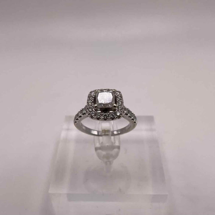 simplyposhconsign Ring 14KT WHITE GOLD DIAMOND UNITY RING