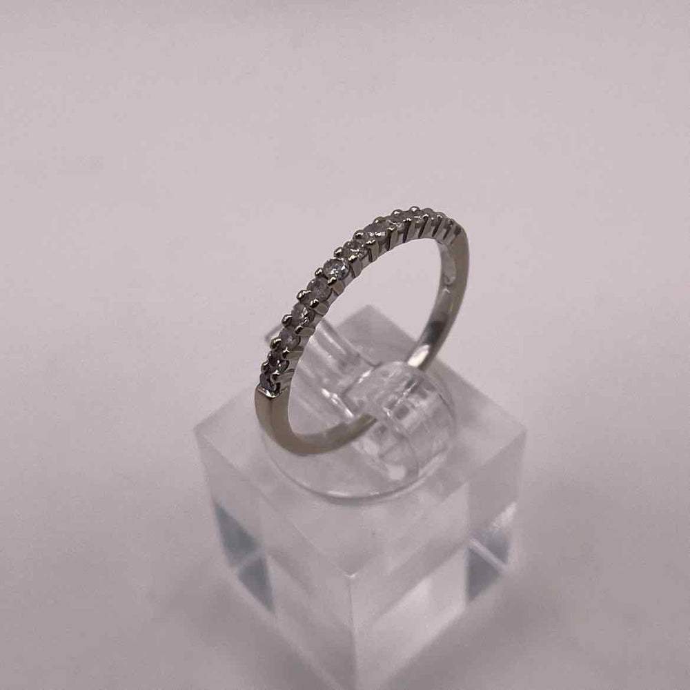 simplyposhconsign Ring 14KW  DAINTY DIAMOND STACK RING