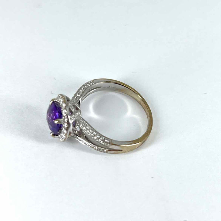 simplyposhconsign Ring 14KW WHITE GOLD AMETHYST & DIAMOND HALO RING