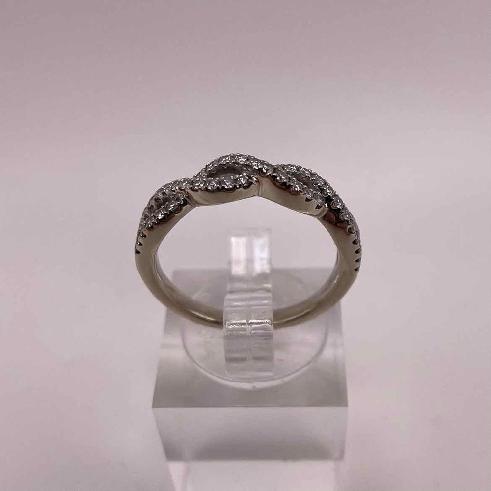 simplyposhconsign Ring 14KW WHITE GOLD DIAMOND BRAIDED BAND RING