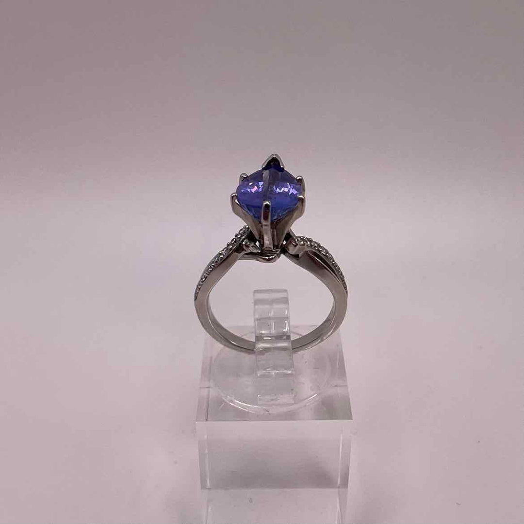 simplyposhconsign Ring 14KW WHITE GOLD PEAR TANZANITE & DIAMOND RING