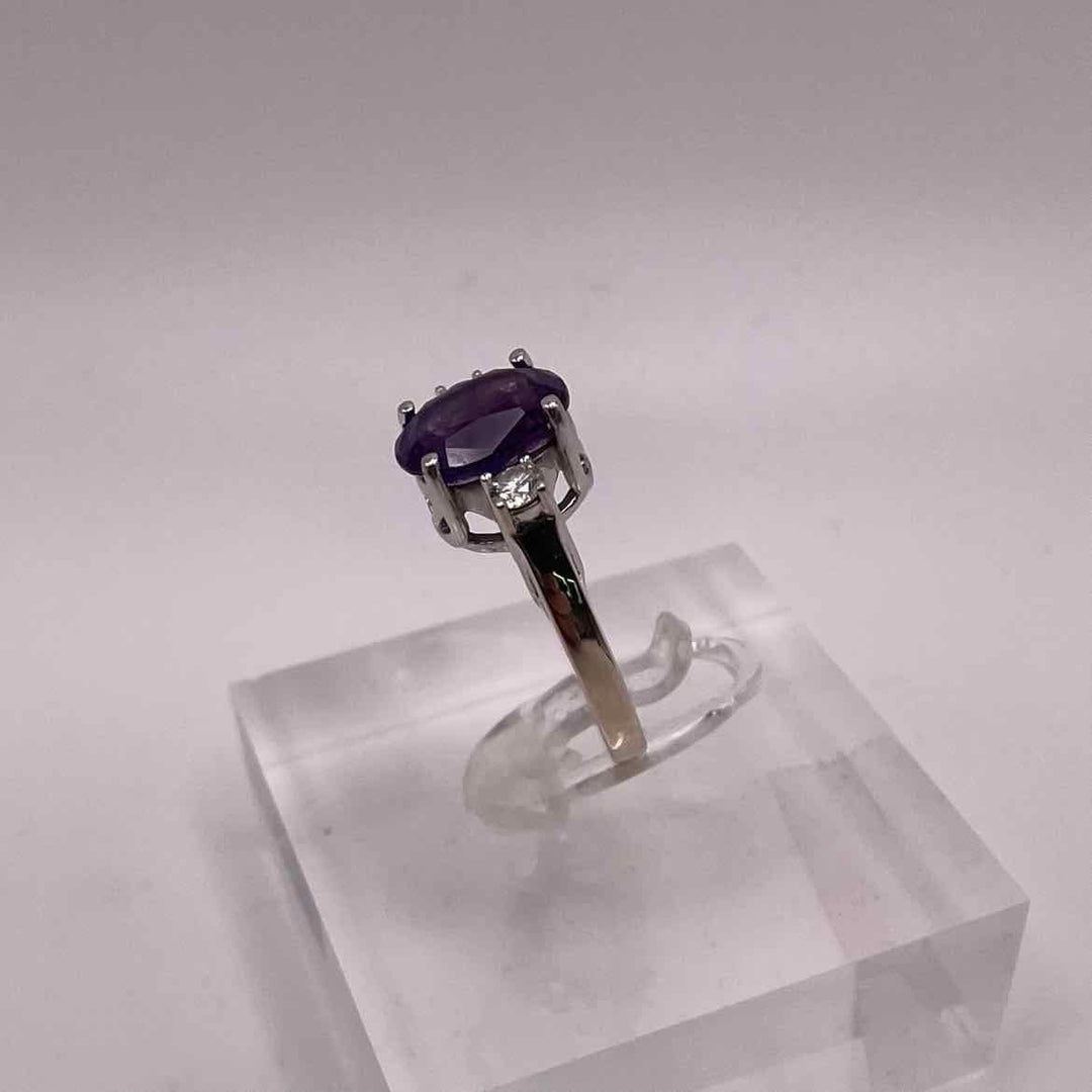 simplyposhconsign Ring 18K WHITE GOLD AMETHYST & DIAMOND Woman's RING Size 6