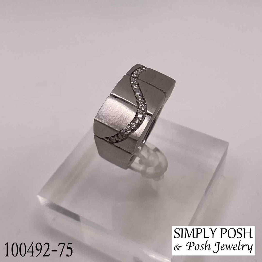 simplyposhconsign Ring 18K White Gold Diamond Square Ring - Womens Size 7