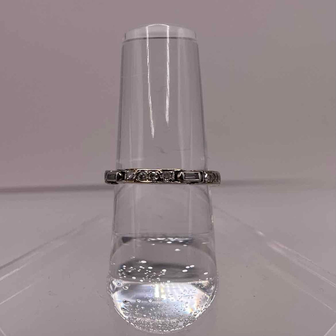 simplyposhconsign Ring 18KW WHITE GOLD VINTAGE CHAIN & DIAMOND RING