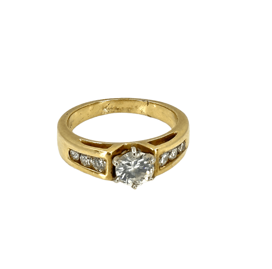 simplyposhconsign Ring Stunning 0.75ct Diamond Wedding Band in 14K Yellow Gold - Womens Size 6