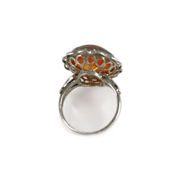 simplyposhconsign Ring Vintage 925 Sterling Silver Carnelian Ring - Womens Size 5 - Elegant and Timeless