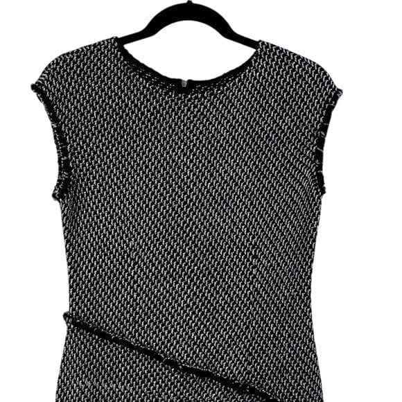 St. John 6 / Black / Wool Blend St. John Black & White Textured Asymmetrical Wool Blend Womens Dress Size 6