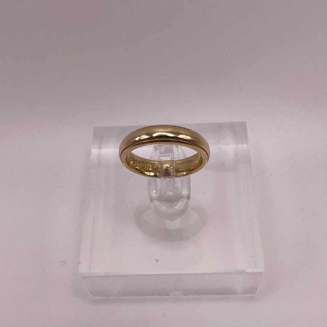 unbranded Ring 14K YELLOW GOLD 4mm BAND Womens RING Size 4.5