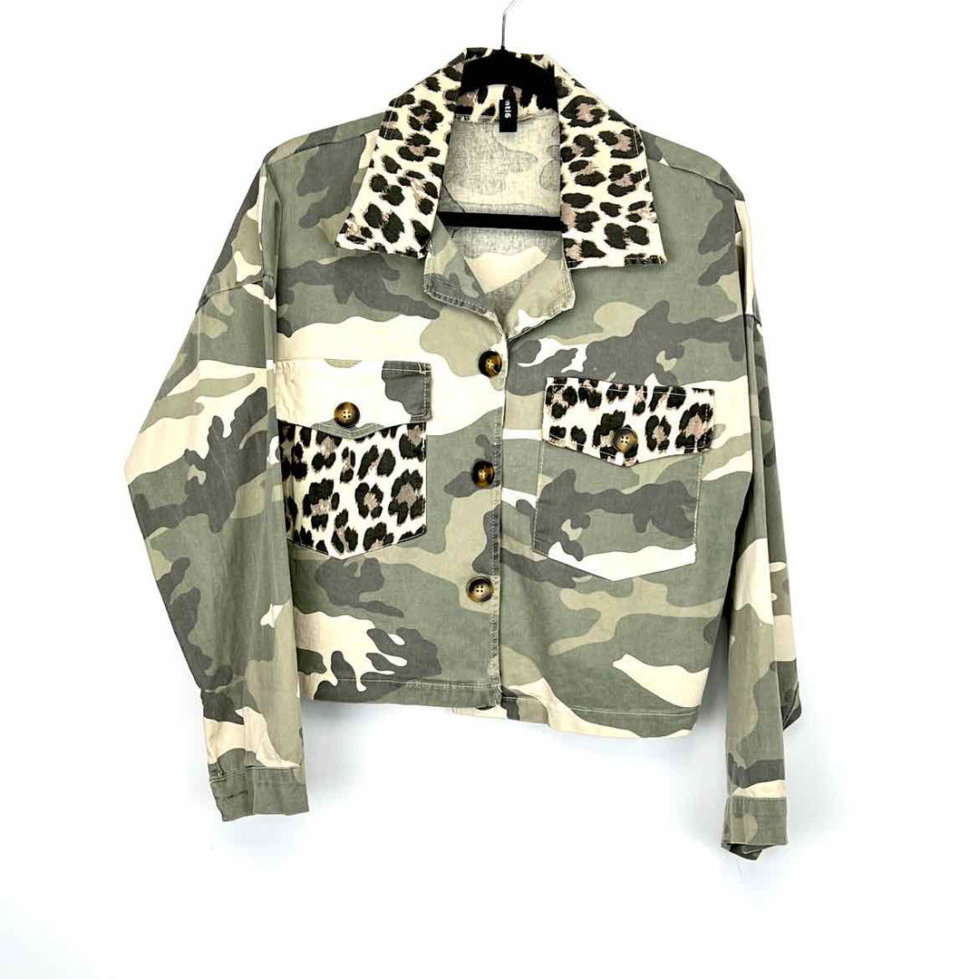 VENTI 6 Jacket Green / M VENTI 6 BUTTON DOWN Camoflage Women's Jackets & Coats Women Size M Green Jacket